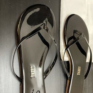 Authentic TKEES black gloss flip flops